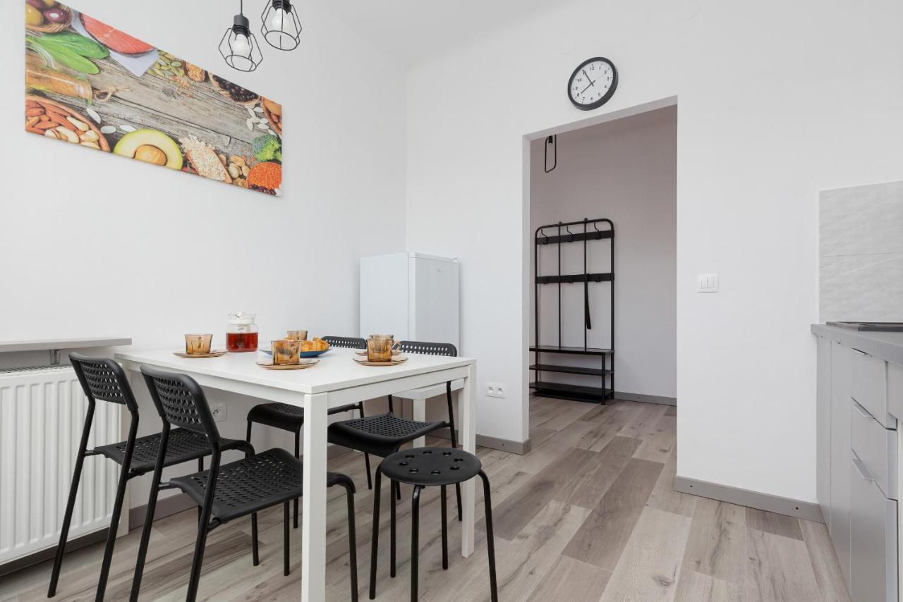 Kamienica Stanislawa Augusta Warszawa By Noclegi Renters Buitenkant foto