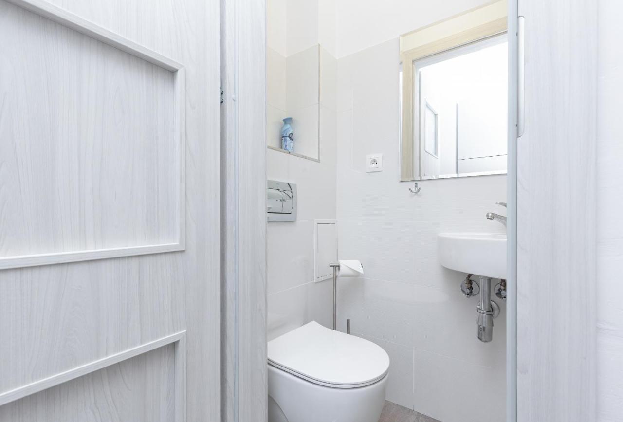 Kamienica Stanislawa Augusta Warszawa By Noclegi Renters Buitenkant foto